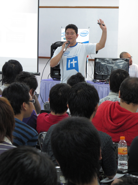 JagatReview Techno Update 2012 Hadir di Universitas Tarumanagara! 68 IMG 2424