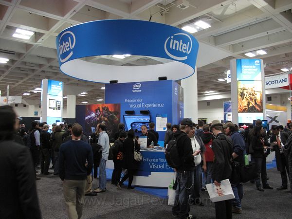 Computex 2013 Booth Raid: Intel (Thunderbolt) 19 booth intel