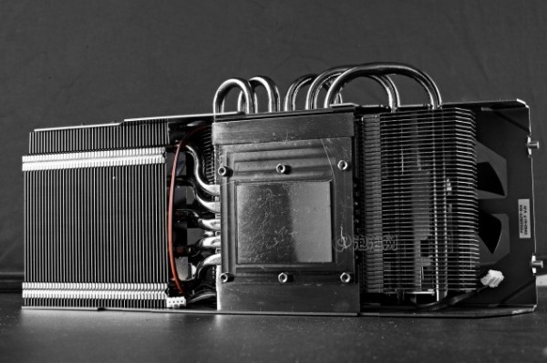 iGameGTX680_3 iGameGTX680 3