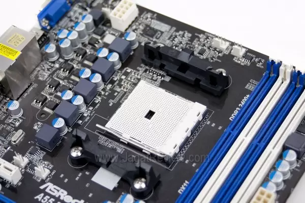 ASRock_A55_Pro3_Board_SocketArea ASRock A55 Pro3 Board SocketArea