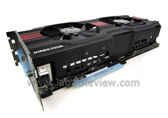 ASUS HD 7970 DCUII TOP 23