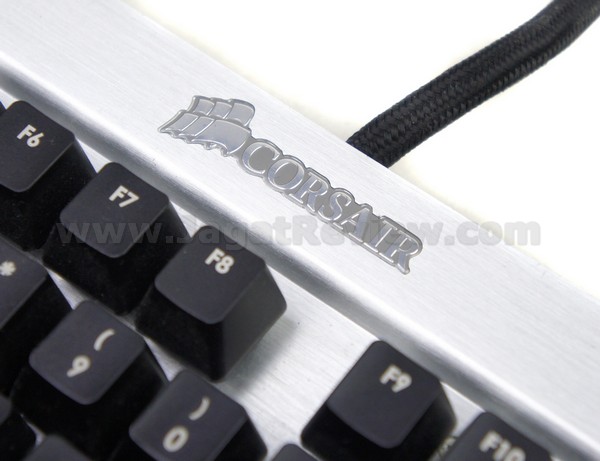 SONY DSC Corsair K60 8