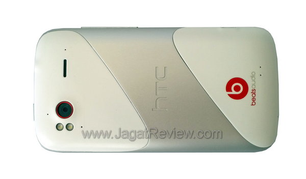 HTC Sensation XE - Tampak Belakang