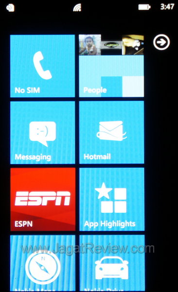 Review Nokia Lumia 710: Windows Phone 7 Mid-End Pertama dari Finlandia 4 Nokia Lumia 710 - Start Menu