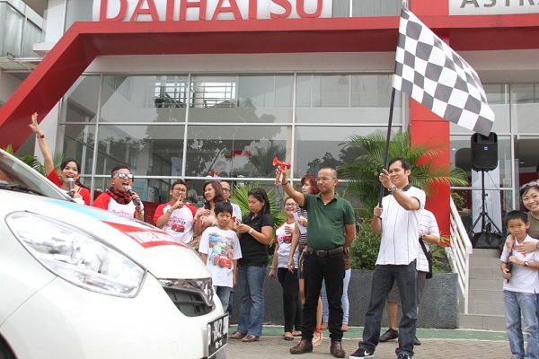 Daihatsu Mengajarkan Safety Driving Melalui  Sirion Shopping Rally