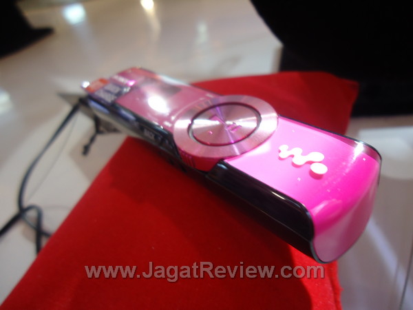 Sony Walkman NWZ-B170 (Pink) Sony Walkman NWZ B170 Pink