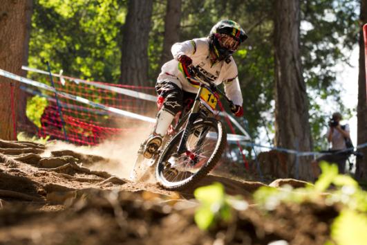 NVIDIA Quadro dan Dell Precision Hasilkan Sepeda Trek Carbon Session 9.9 10 Trek Carbon Session 9.9