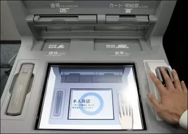 ATM dengan Identifikasi Telapak Tangan Akan Segera Hadir di Jepang 16 japanese.atm