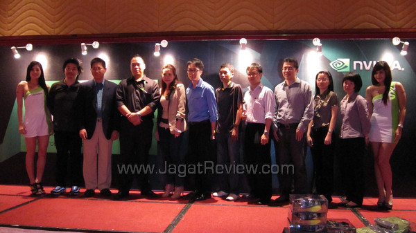 GeForce GTX 680 Launch Seminar: VGA NVIDIA Kepler Resmi Hadir di Indonesia 9 nvidia gtx 680 launching fotobersama