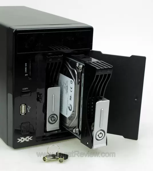 Review-Thecus N2200XXX: NAS Dual-Bay Berkinerja Tinggi 24