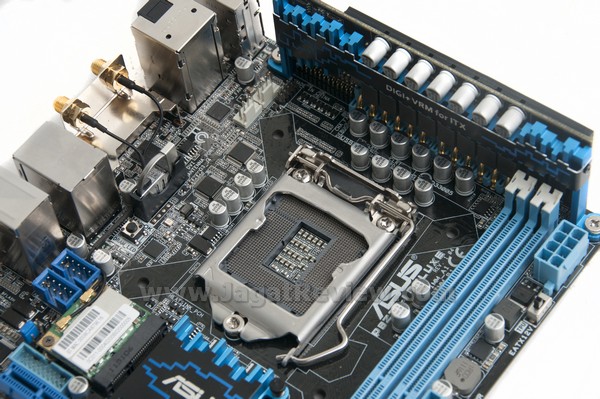 ASUS_P8Z77-I_Deluxe_Board_SocketArea ASUS P8Z77