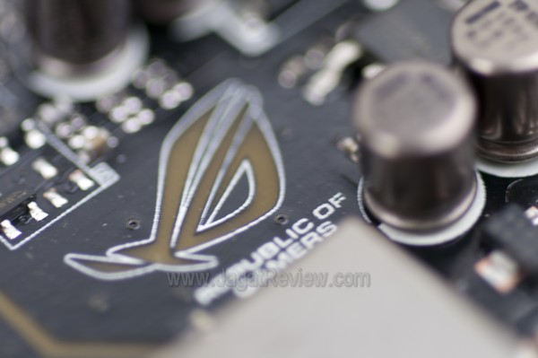 ASUS_Rampage_Extreme_IV_Formula_BF3_Aufamarker7