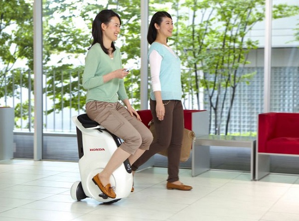 Honda Uni-Cub: Promosikan Kenyamanan dengan Mengorbankan Kesehatan? 15 Honda Uni Cub