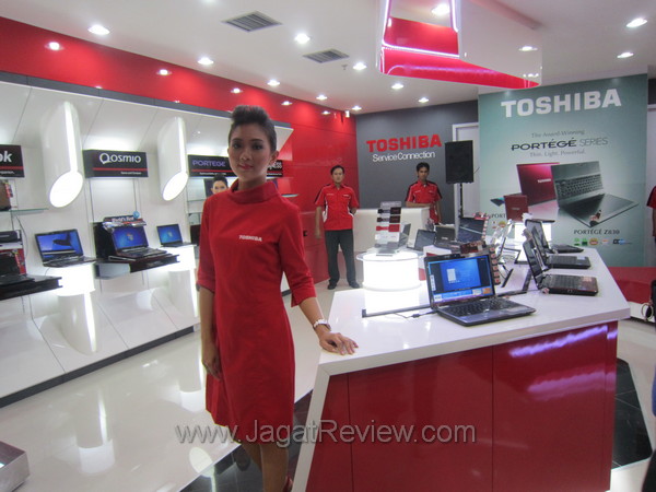 Flagship Store Toshiba Hadir di Mangga Dua Mall 1 IMG 0816 R