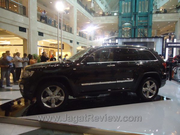 Jeep Grand Cherokee 2012 (3) Jeep Grand Cherokee 2012 3