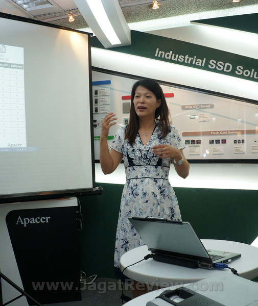 APACER_COMPUTEX2012-DSC01422s APACER COMPUTEX2012 DSC01422s