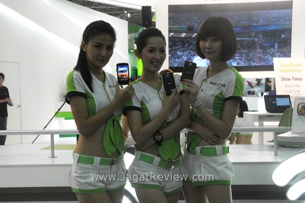 Booth Babes Computex 2012 Day 1 11