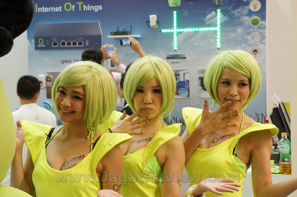 Booth Babes Computex 2012 Day 4 7