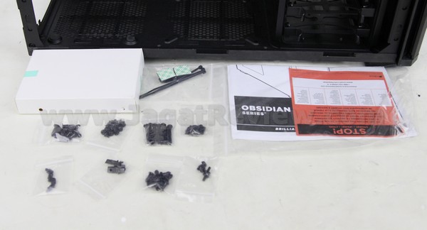 Corsair Obsidian 550D 28 Corsair Obsidian 550D 28