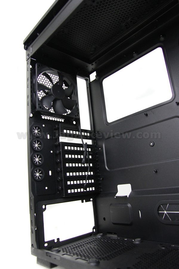 Corsair Obsidian 550D 29 Corsair Obsidian 550D 29