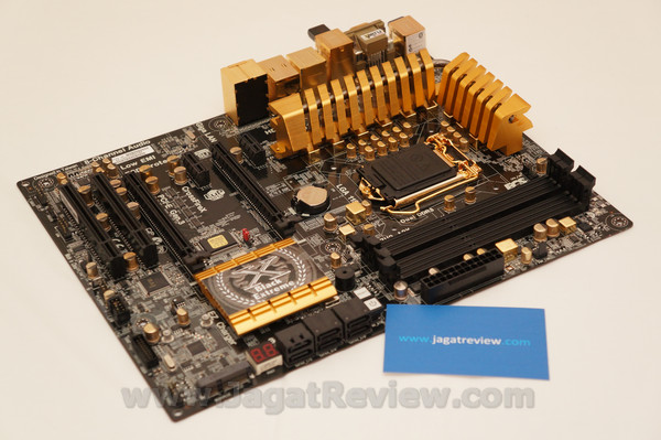 ECS_Z77GOLD-741s DSC00741s