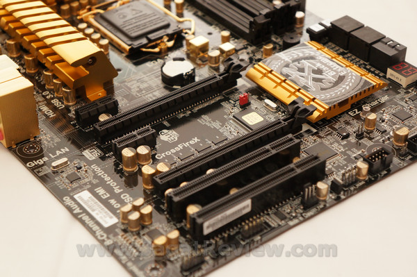 ECS_Z77GOLD-745s DSC00745s