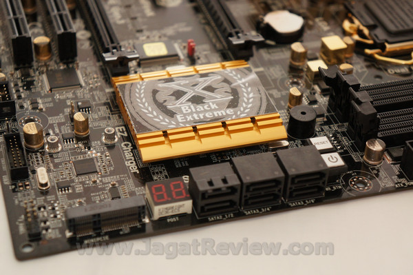 ECS_Z77GOLD-746s DSC00746s