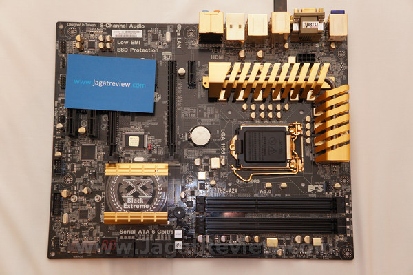 ECS_Z77GOLD-750s DSC00750s