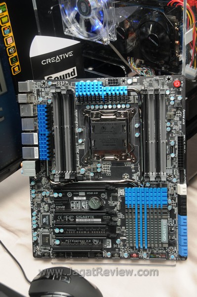GIGABYTE_SHOWCASE-2985 DSC 2985