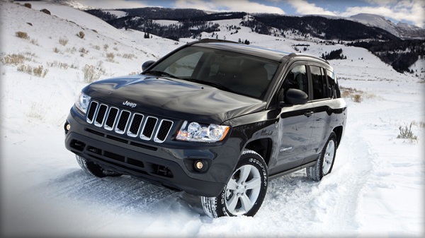 Jeep Compass: Mobil Petualang Berukuran Compact yang Siap Menjelajah Jalanan di Indonesia 6 Jeep Compass