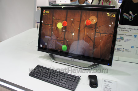 computex 2012 samsung samsung all in one pc series 7 27 with 2560x1440 resolution