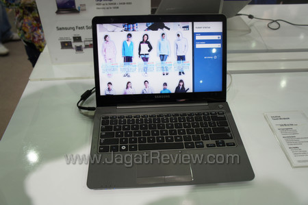 computex 2012 samsung samsung series 5 ultra touch with touchscreen lcd