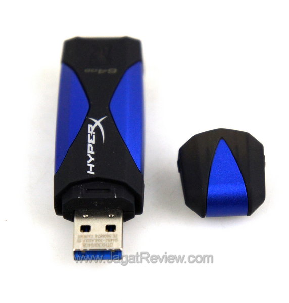 Review Kingston DataTraveler HyperX 3.0 64 GB: Flash Disk Paling Kencang Saat Ini 14 Kingston DT HyperX 3.0 Terbuka