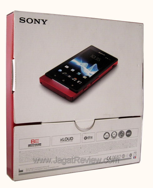 Sony Xperia Sola Kemasan Belakang