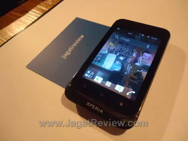Sony Mobile Communications Menyiapkan 3 Model Xperia untuk 2 Bulan ke Depan 4 Sony Xperia Tipo