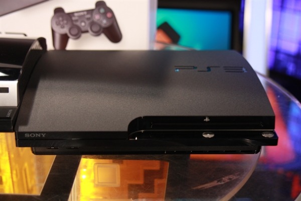 Sony Siapkan Varian Playstation 3 Baru? 9 ps 3 slim
