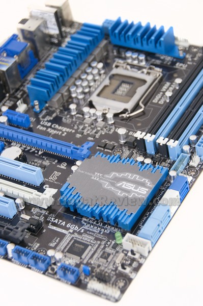 ASUS_P8ZZ7-V_Aufmarker1 ASUS P8ZZ7 V Aufmarker1