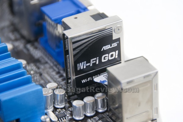 ASUS P8ZZ7 V Board BackPanel Wi Fi GO alt