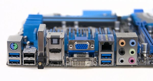 ASUS P8ZZ7 V Board Backpanel