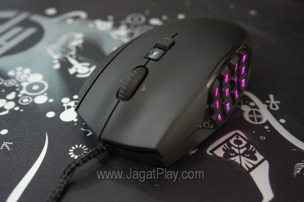 Review Mouse Gaming Logitech G600: Senjata Andalan untuk MMORPG Anda! 13 Logitech Mouse Gaming G600 30