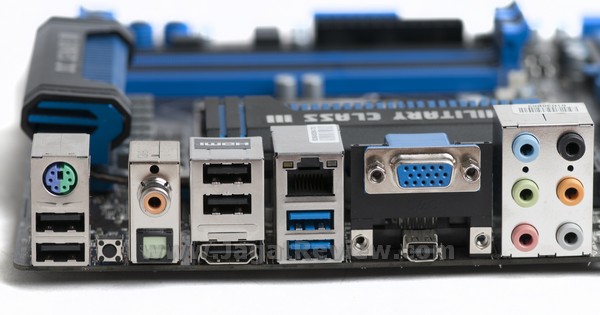 MSI Z77A GD80 Board Backpanel