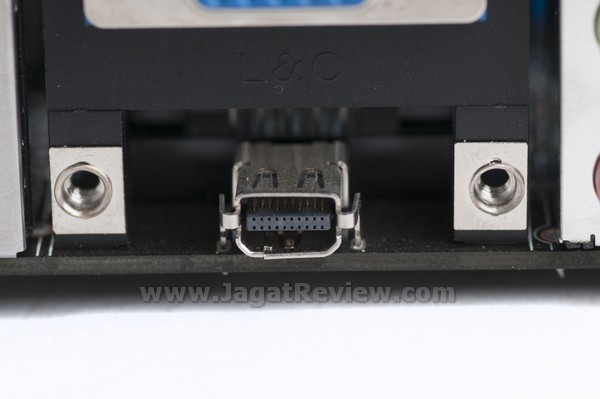 MSI Z77A GD80 Board Backpanel Thunderbolt