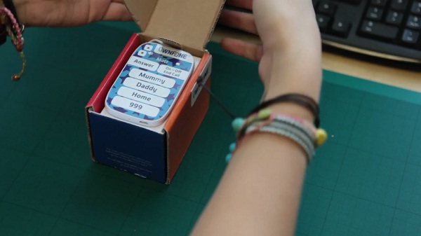 OwnFone: Ponsel Tanpa Layar untuk Orang-orang Terdekat Anda 6 OwnFone 1