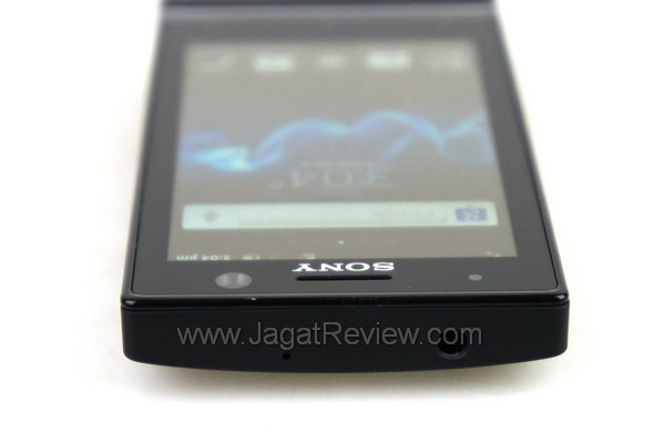 Sony Xperia U Sisi Atas