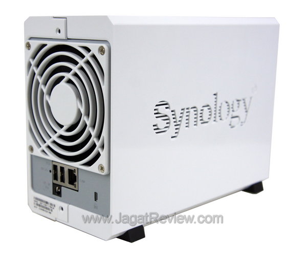 Synology DS212J - Belakang Synology DS212J Belakang