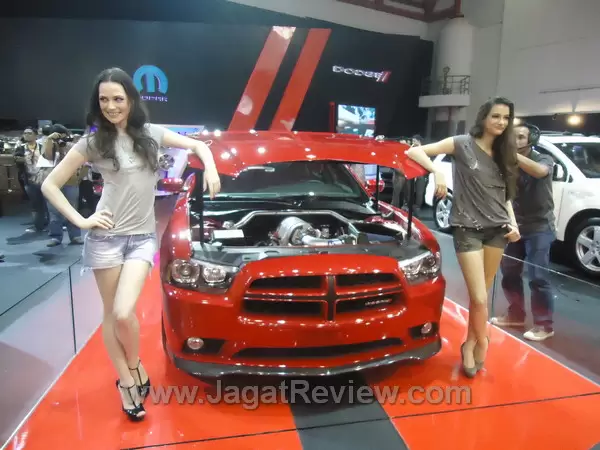 Dodge Charger Redline