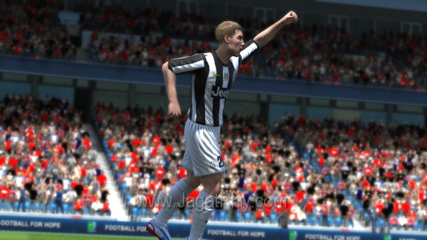 Menjajal FIFA 13 Demo: Inovasi Baru Apa Saja yang Dihadirkan? 12 FIFA 13 Demo 51