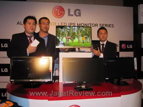 LG Super LED IPS Monitor 1