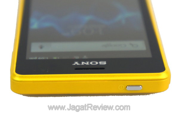 Sony Xperia Go - Sisi Atas Sony Xperia Go Sisi Atas