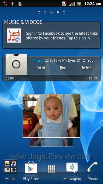 Sony Xperia Ion - Homescreen 4 Sony Xperia Ion Homescreen 4